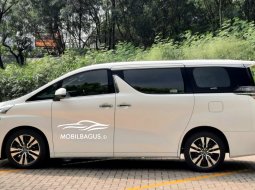 Toyota Vellfire 2.5 G Van Wagon ATPM 2019 Putih Km 20 Rb Dp 25,9 jT No Pol Genap 9