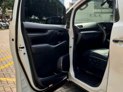Toyota Vellfire 2.5 G Van Wagon ATPM 2019 Putih Km 20 Rb Dp 25,9 jT No Pol Genap 15