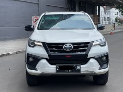 SUV TERBAIK!! BEST CAR!! FORTUNER VRZ TRD AT 2019 PALING MURAH!! 1