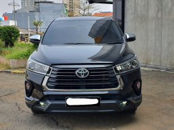 Dp50jt km 23 rb Toyota Kijang Innova 2.0L Venturer Facelift Bensin AT 2021 Hitam Metalik matic 1