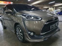 Toyota Sienta Q Automatic 2017 Gresss 4