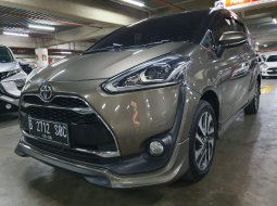 Toyota Sienta Q Automatic 2017 Gresss 1