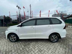 Toyota Avanza Veloz 1.5 AT 2018 MPV Putih Metalik 3