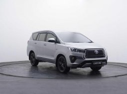 Toyota Kijang Innova V 2021 Silver DP 35 JUTA / ANGSURAN 7 JUTA