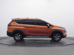 Mitsubishi Xpander Cross AT 2020 Orange 3