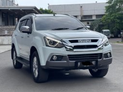 SUV TERBAIK!! ISUZU MUX PREMIERE AT 2017 PALING MURAH!!! 2