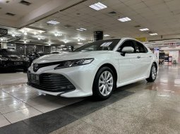 Toyota all New Camry 2021 2.5 V km 15rb full original siap pakai 3