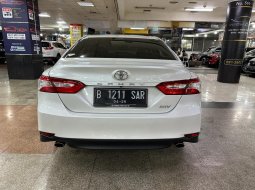 Toyota all New Camry 2021 2.5 V km 15rb full original siap pakai 8