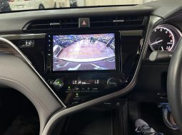 Toyota all New Camry 2021 2.5 V km 15rb full original siap pakai 13