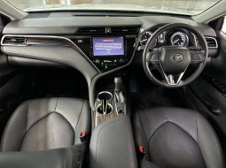 Toyota all New Camry 2021 2.5 V km 15rb full original siap pakai 18