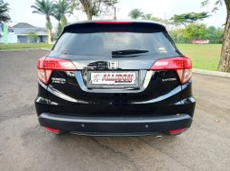 Honda HR-V 1.5 E SUV AT 2017 HITAM Dp 4,9 Jt No Pol Ganjil 6