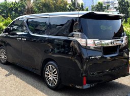 Toyota Vellfire ZG AT 2016 Hitam 4