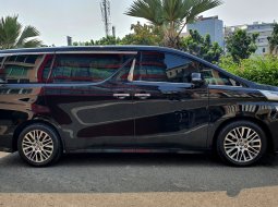 Toyota Vellfire ZG AT 2016 Hitam 6
