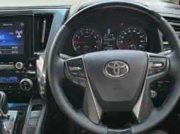 Toyota Vellfire ZG AT 2016 Hitam 9
