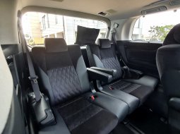 Toyota Vellfire ZG AT 2016 Hitam 12