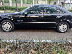 Mercedes-Benz E-Class E 280 2007 Hitam 6