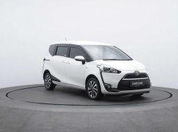 Promo Toyota Sienta V 2017 murah HUB RIZKY 081294633578