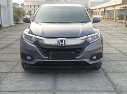 Honda HR-V 1.5L E CVT 2019 Abu-abu