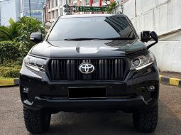 Toyota Land Cruiser Prado 2.7 Automatic 2010 Hitam 2