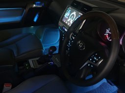 Toyota Land Cruiser Prado 2.7 Automatic 2010 Hitam 9