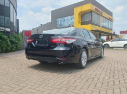 Toyota Camry 2.5 V 2020 Hitam, SunRoof & an Perorangan 4