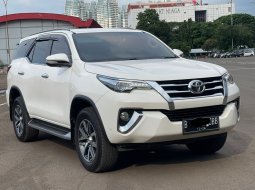 TDP RINGAN!! FORTUNER VRZ AT PUTIH 2016 SIAP PAKAI!!