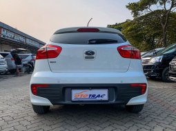 Siap pakai KIA RIO 1.4 HB OPTION AT MATIC 2016 PUTIH 5