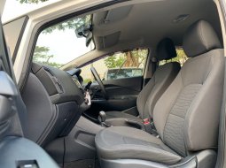 Siap pakai KIA RIO 1.4 HB OPTION AT MATIC 2016 PUTIH 10