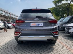 Hyundai Santa Fe 2.2 D CRDi XG 2018 Abu-abu, Low Km 42Rb 6