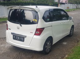 Honda Freed PSD 2010 3