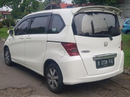 Honda Freed PSD 2010 4