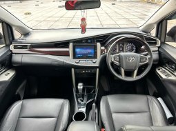 Toyota Venturer 2.4 A/T DSL 2018 Silver 20