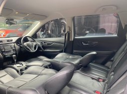 Nissan X-Trail 2.5 8