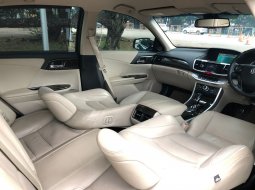 KM MASIH LOW!! HARGA PALING MURAH!! HONDA ACCORD VTIL 2011 7