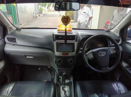 Toyota Avanza Veloz 1.5 Matic Tipe Tertinggi Tahun 2012 3