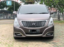 Hyundai H-1 Royale Diesel at 2018 Coklat 1