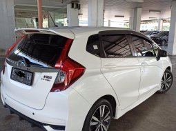 Honda Jazz RS CVT 2019 Putih 2
