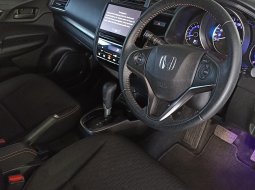 Honda Jazz RS CVT 2019 Putih 3
