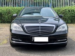 Mercedes-Benz S-Class 300