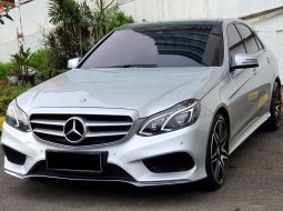 [LOW KM] Mercedes Benz E400 Panoramic AMG Line CKD Facelift AT 2015 Silver 4