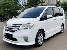 Nissan Serena Highway Star 2014 2.0 AT dp15