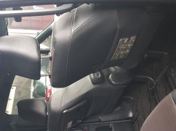 Toyota Voxy A/T ( Matic ) 2017 Hitam Km 32rban Mulus Siap Pakai Good Condition 9