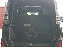 Toyota Voxy A/T ( Matic ) 2017 Hitam Km 32rban Mulus Siap Pakai Good Condition 11