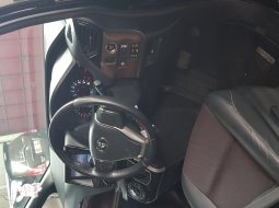 Toyota Voxy A/T ( Matic ) 2017 Hitam Km 32rban Mulus Siap Pakai Good Condition 12