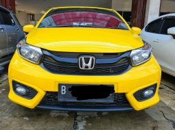 Honda Brio Satya E AT ( Matic ) 2022 Kuning Km Low 13rban Good Condition Siap Pakai 1