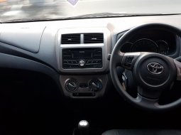 Toyota Agya TRD M/T ( Manual ) 2017 Silver Km 28rban Mulus Siap Pakai Good Condition 8