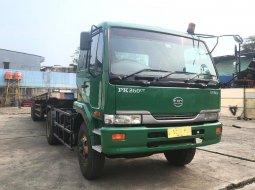 UD trucks engkel PK 260 CT head kepala trailer 2013 buntut 40 feet 2