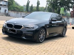 BMW 5 Series 530i M Sport 2020 Hitam
