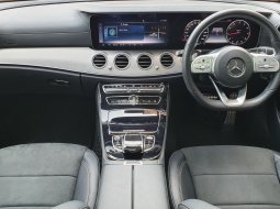 Km18rb Mercedes-Benz E-Class E250  2018 Wagon hitam siap pakai cash kredit proses bisa dibantu 11