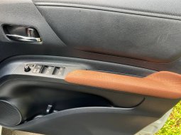 Toyota Sienta V CVT AT 2017 Putin Istimewa Murah 7